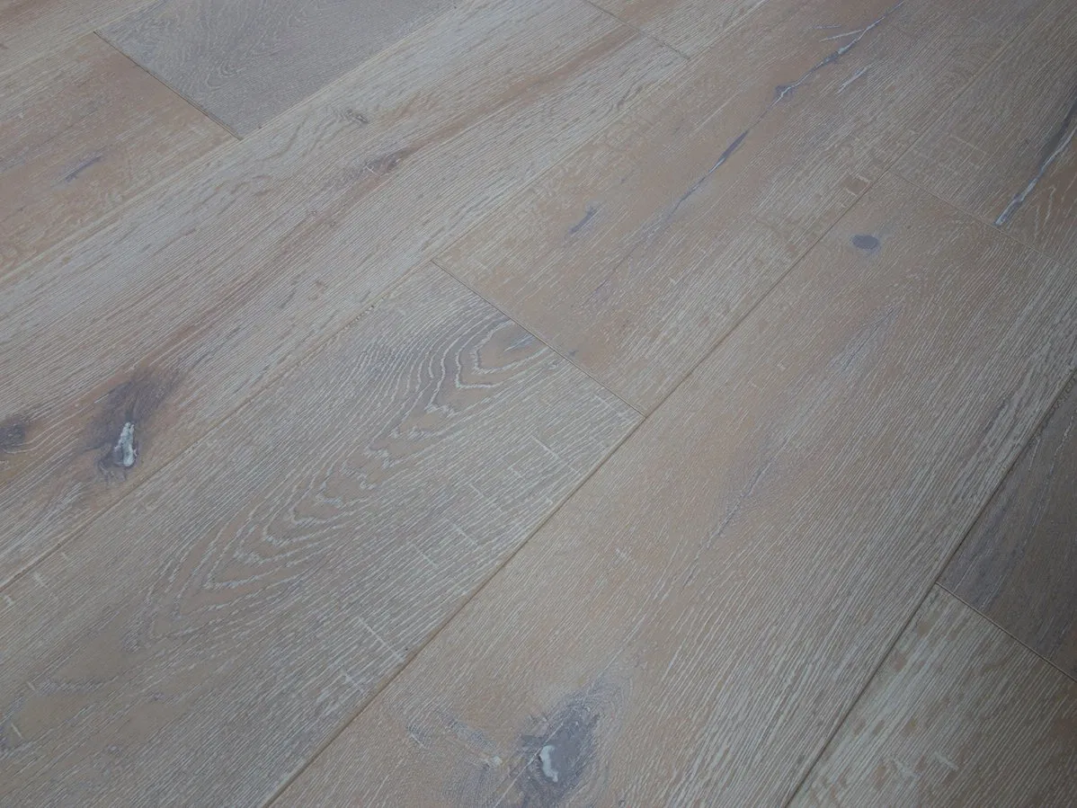 Laminate Flooring with Wax