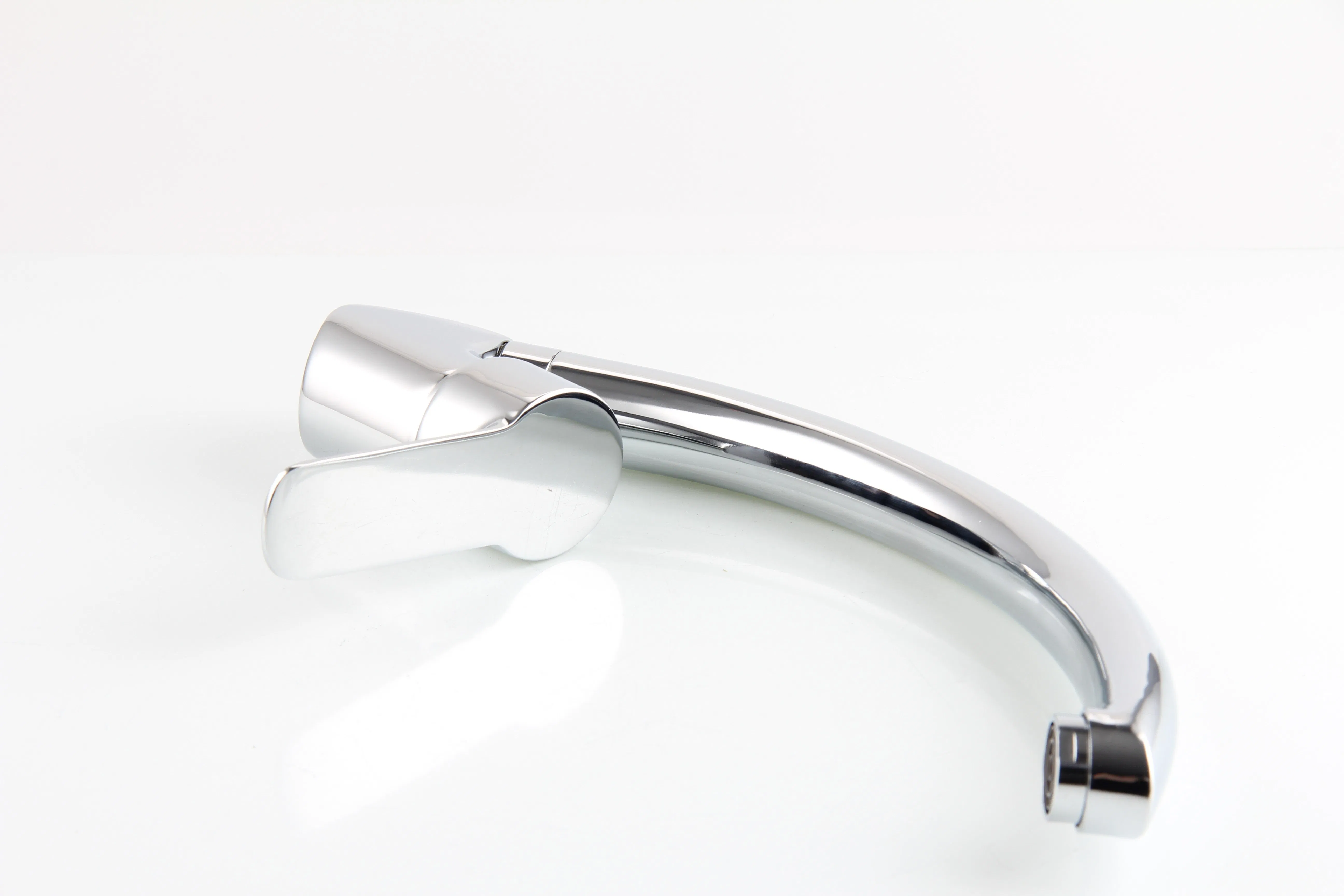 Brass Single Lever Faucet Kitchen Taps Contemporary Kitchen Mixer (VT 17106)