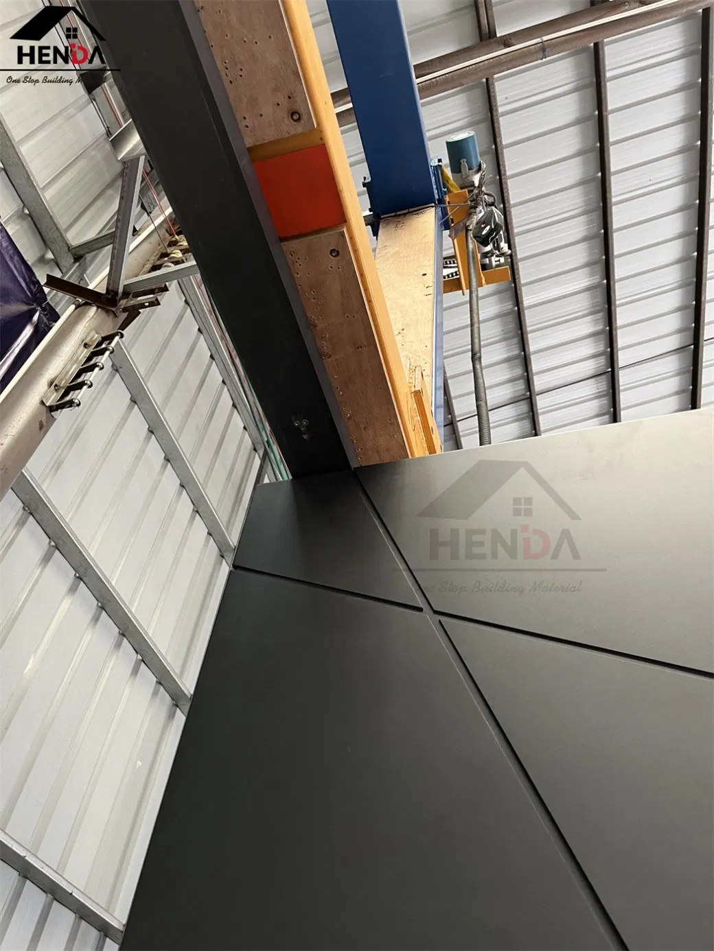 China Factory Direct Modern Wrought Iron Gate Interior/Exterior Glass Window and Single Aluminum/Aluminium/Wooden Entrance Security Metal Pivot New Steel Door