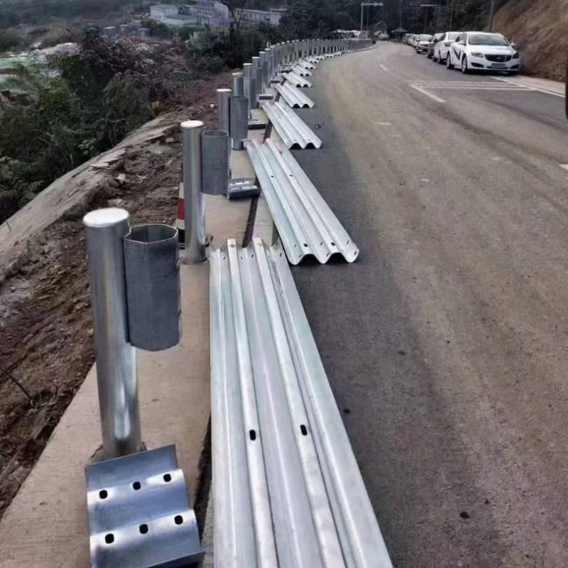 Galvanized Traffic Safety Highway Guardrail Metal W Beam Crash Barrier for Sale