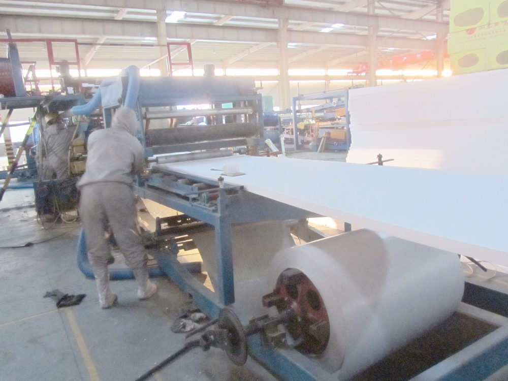 Light Weight Fireproof Structural Insulated Wall/Roof Polystyrene EPS Sandwich Panel for Prefab House/Factory/Warehouse