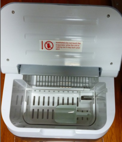 Space Saving Counter Top Automatic Ice Cube Maker for Home (IM-15)