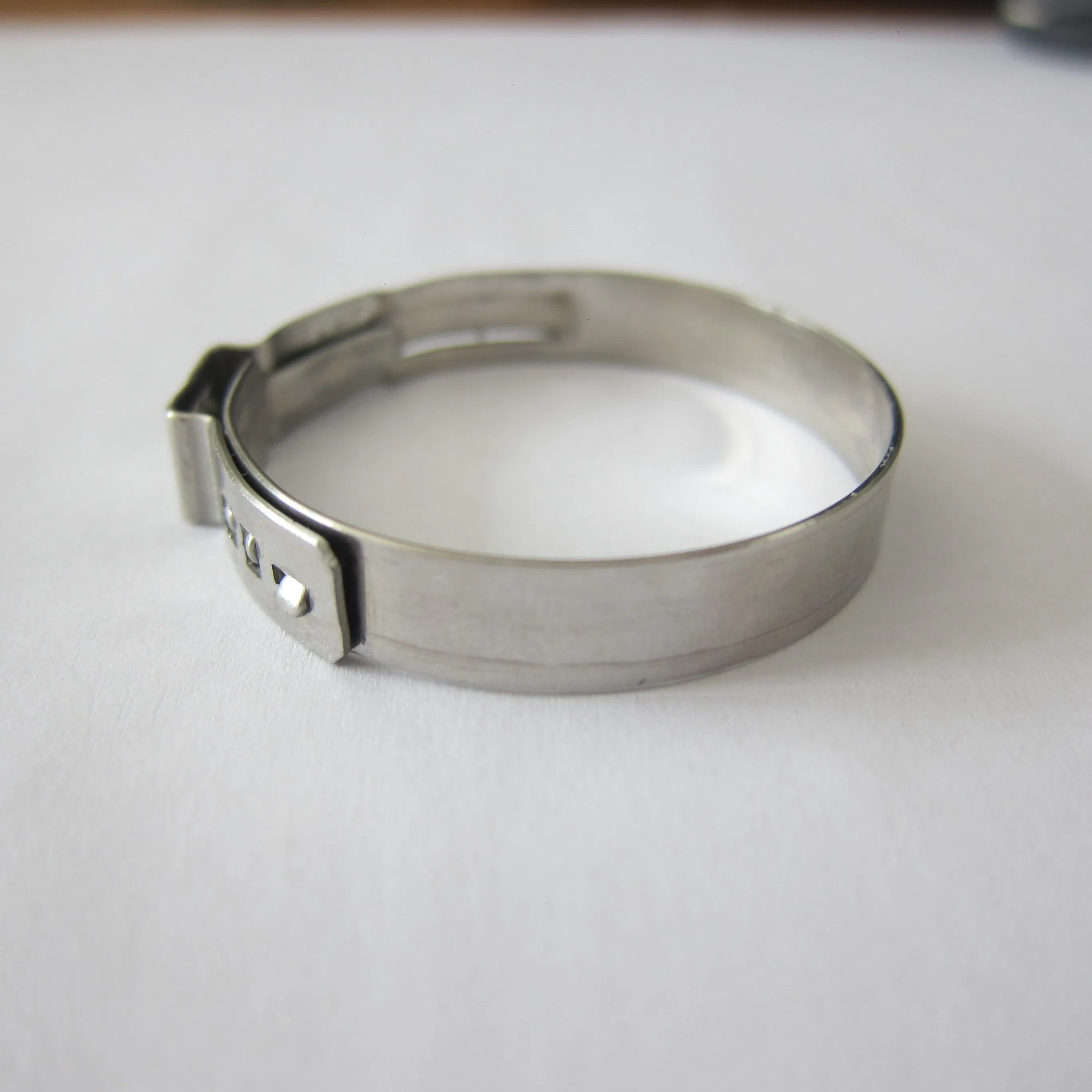 Stepless Hose Clamp Single Ear Pinch for Connection of Pipe Fittings