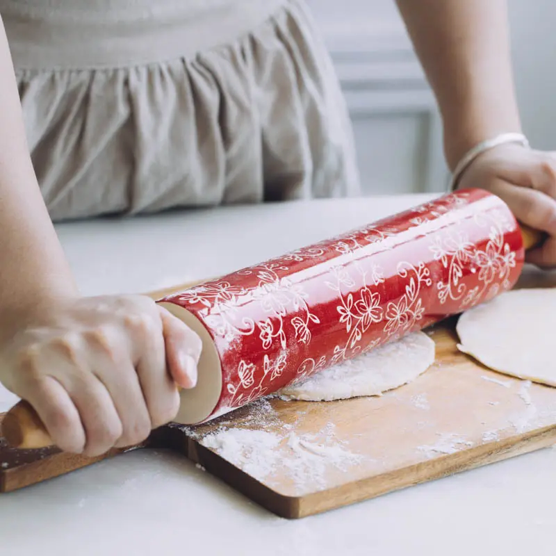 Retro Flower Print Rolling Pin for Charming Kitchen Baking Adventures