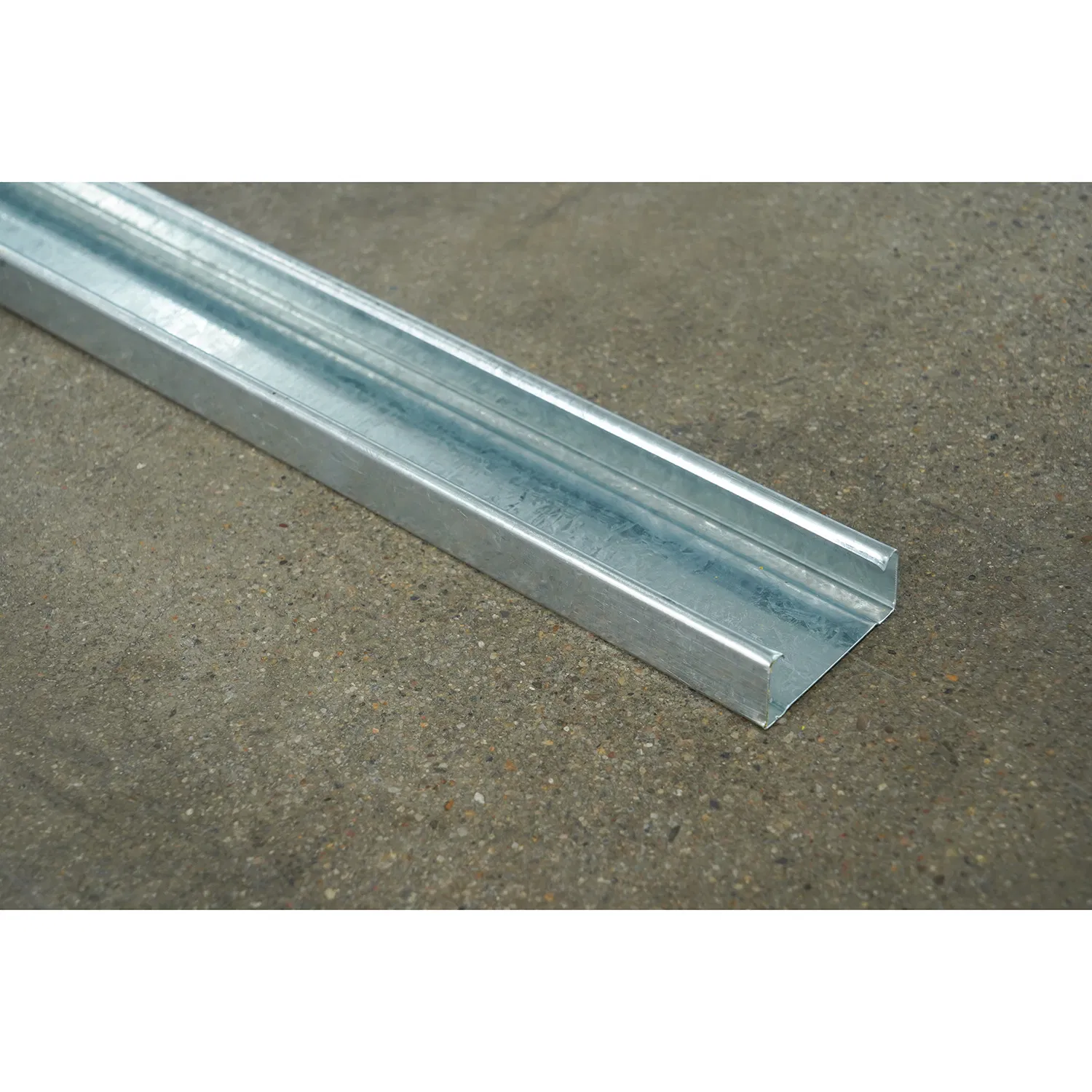Light Gauge Steel Keel Top Quality Metal Track and Stud Drywall Light Steel Keel Metal Building Materials Galvanized Ceiling Grid Cassette Keel