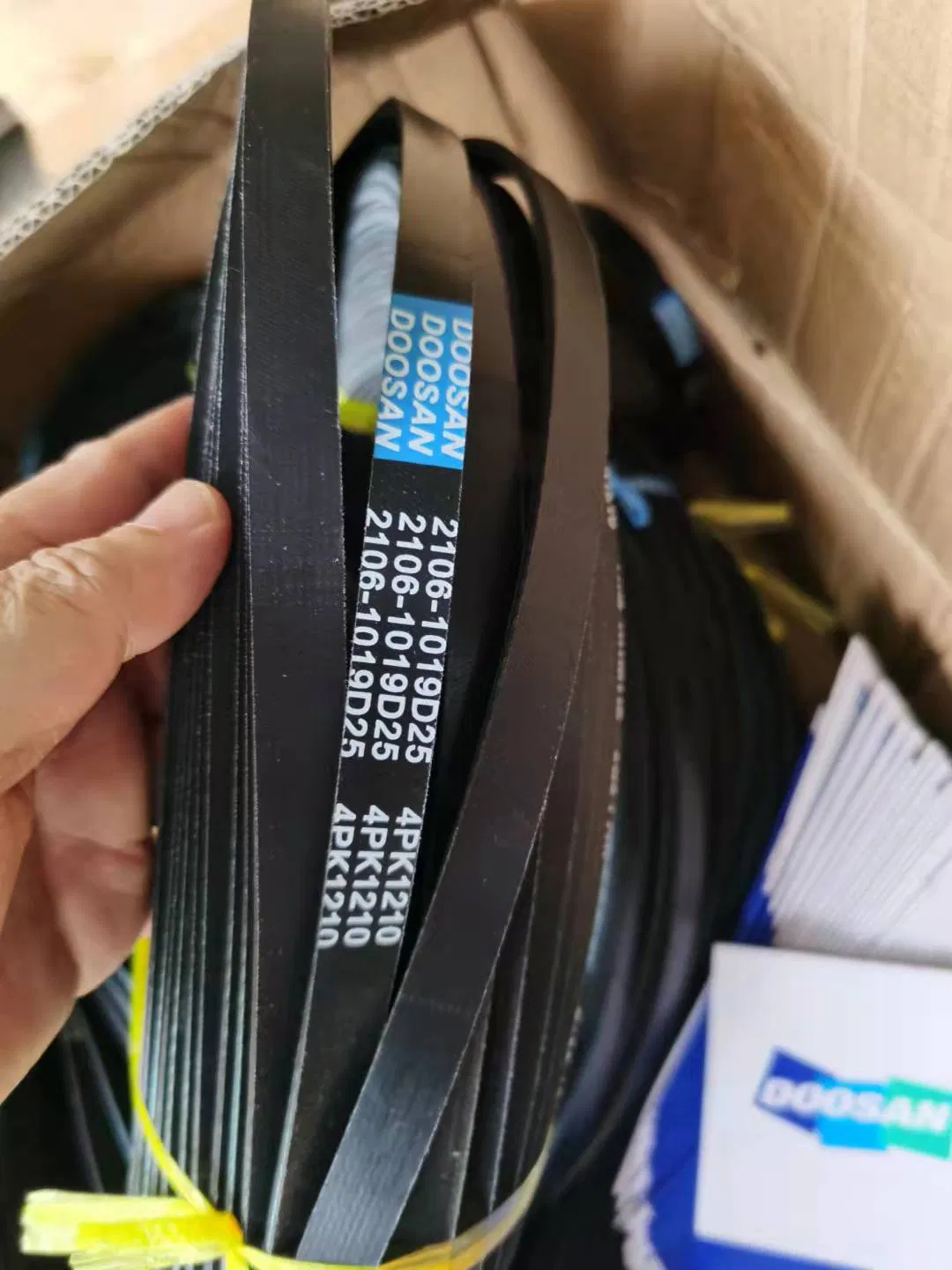 Ремень двигателя Doosan 65.96801-0195A/0197 для Daewoo