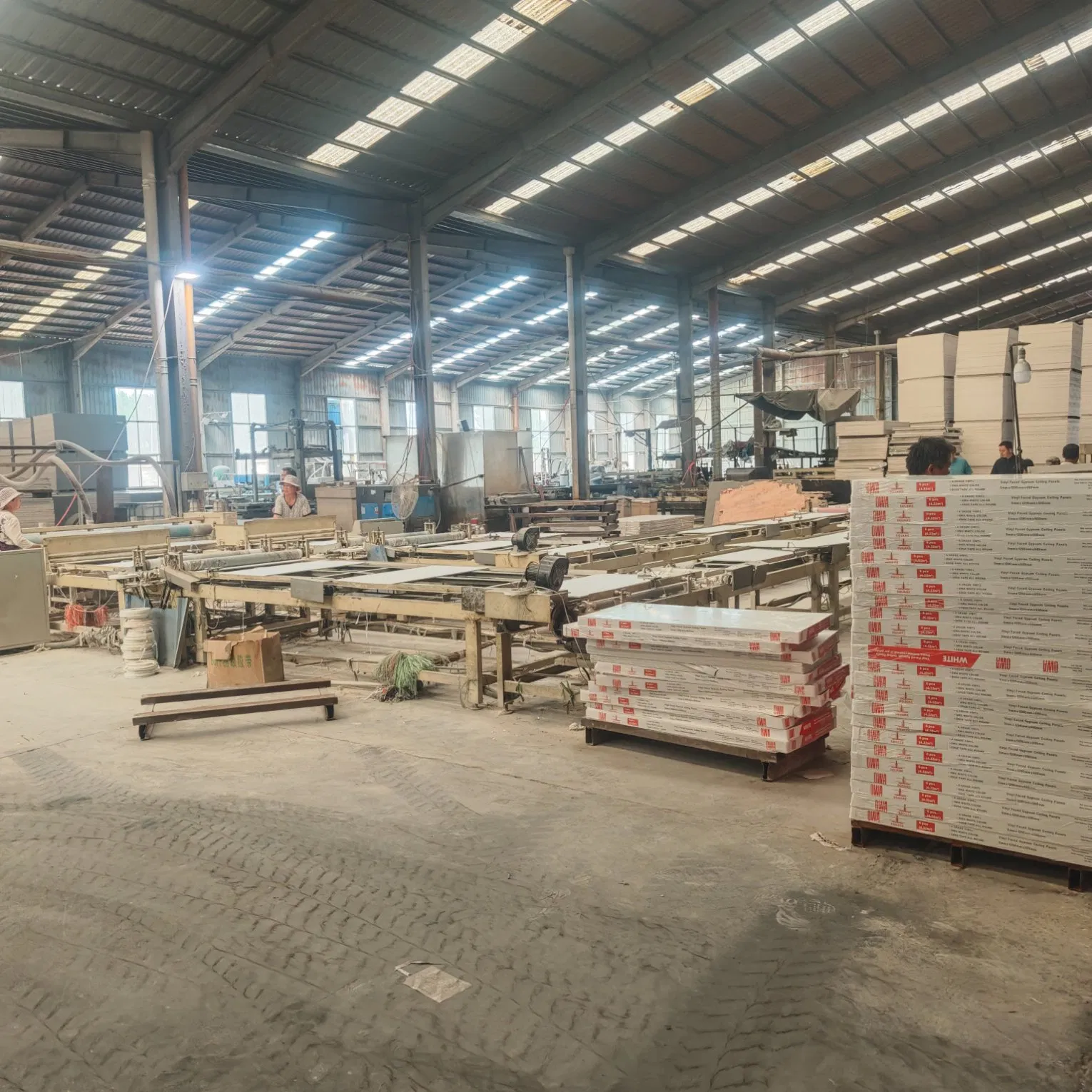 High Performance PVC Ceiling Panels for Enhanced Durability and Style