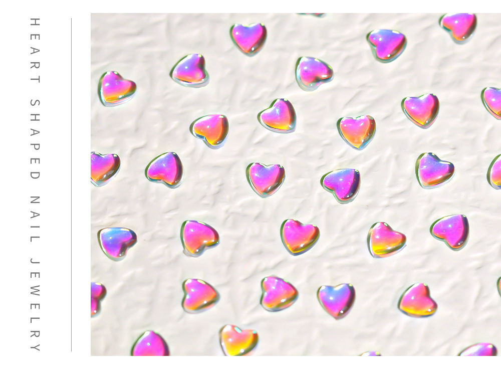 in Stock Aurora's Transparent Heart-Shaped Nail Ornament