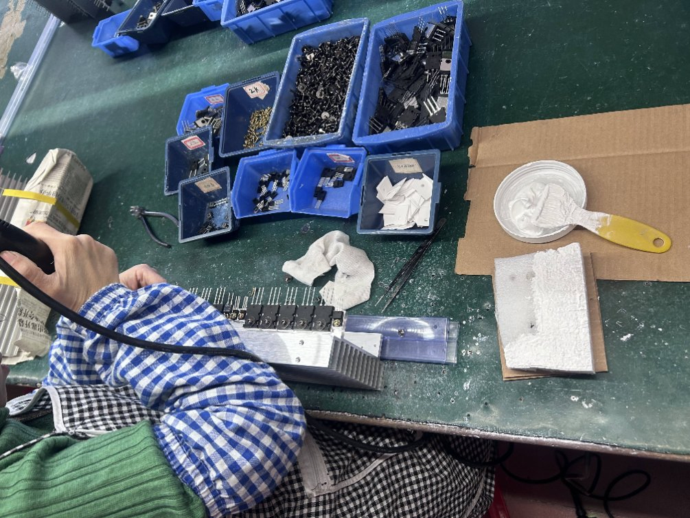 Mc Series Professional Amplifier 350W 480W Dante Network Power Amplifier for Bar Club /Party