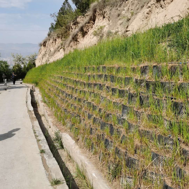 High Quality Foundation Reinforcement Solutions with 1 0-1 5mm Hpde Geocell for Enhanced Friction in Steep Slopes and Driveway Foundations