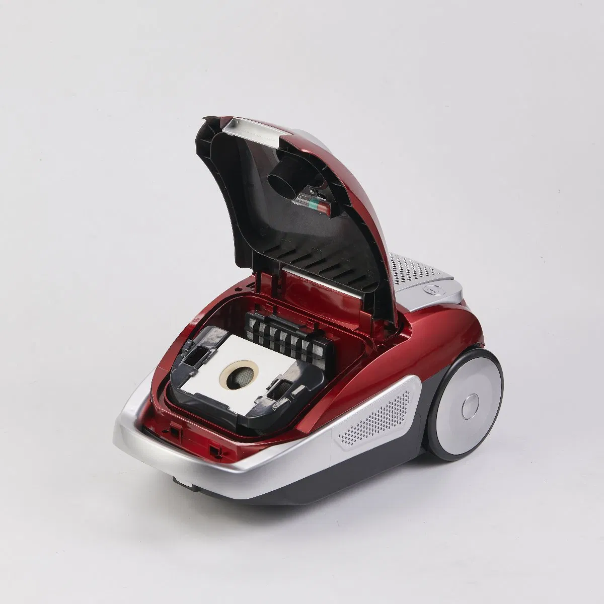 Lightweight Bagged Vacuum Cleaners for Easy Maneuverability