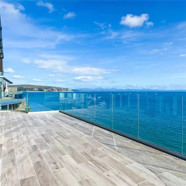 Cmbmart Simple Design Balcony Post Balustrades Handrails Stainless Steel Stair Glass Railing for Deck