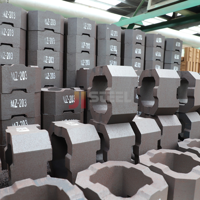 Anti-Slag Erosion Aluminum Magnesium Carbon Refractory Brick
