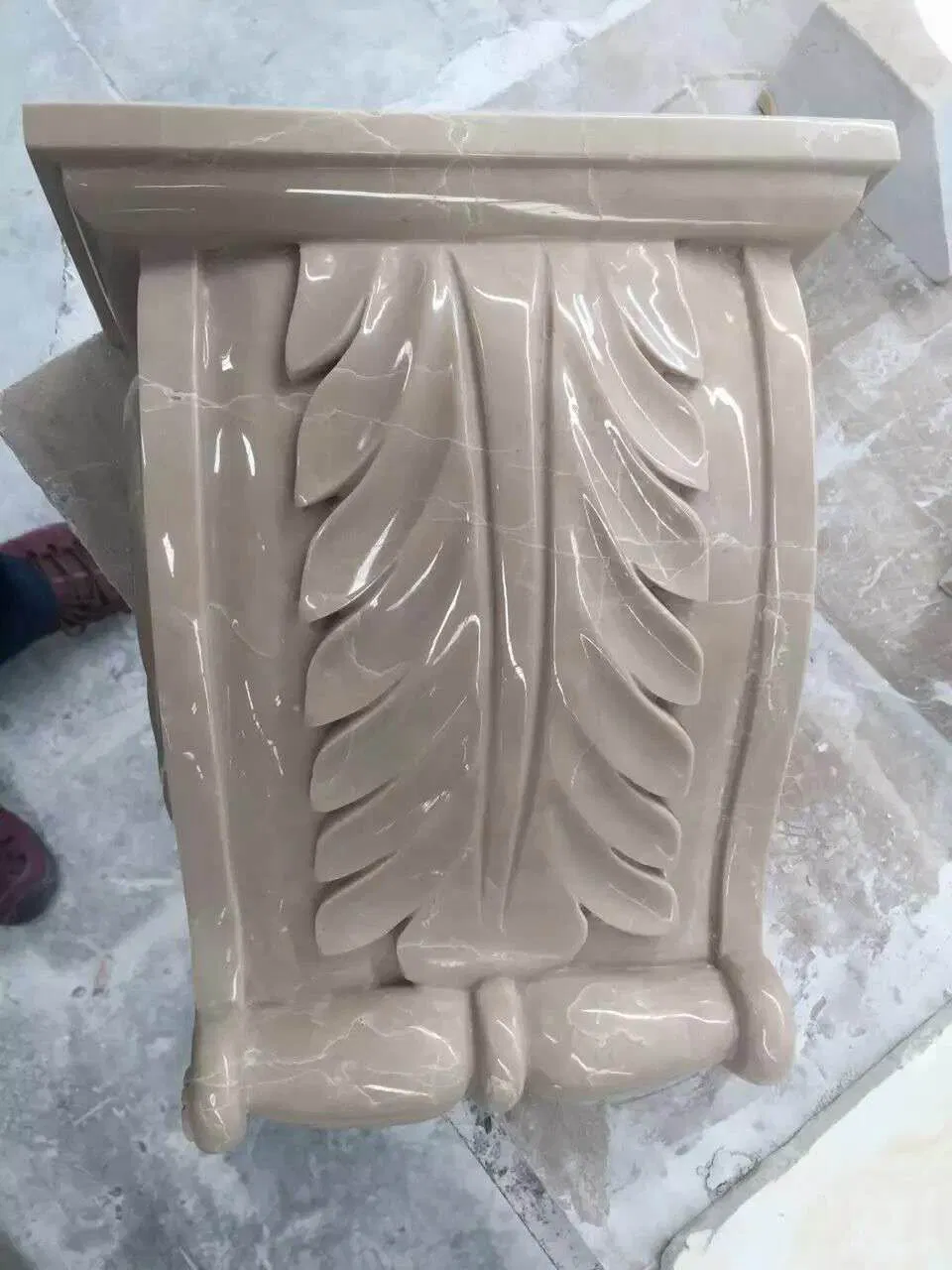 Sunny Beige Stacked Stone Limstone Marble Fireplace Home Decorative Natural Stone Mantel Marble Surround Carving Fireplace for Indoor Decoration