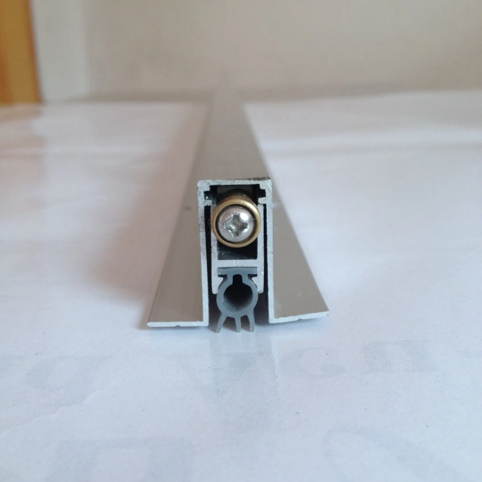 Automatic Aluminum Door Sound Insulation Aluminum Bottom Door Seal