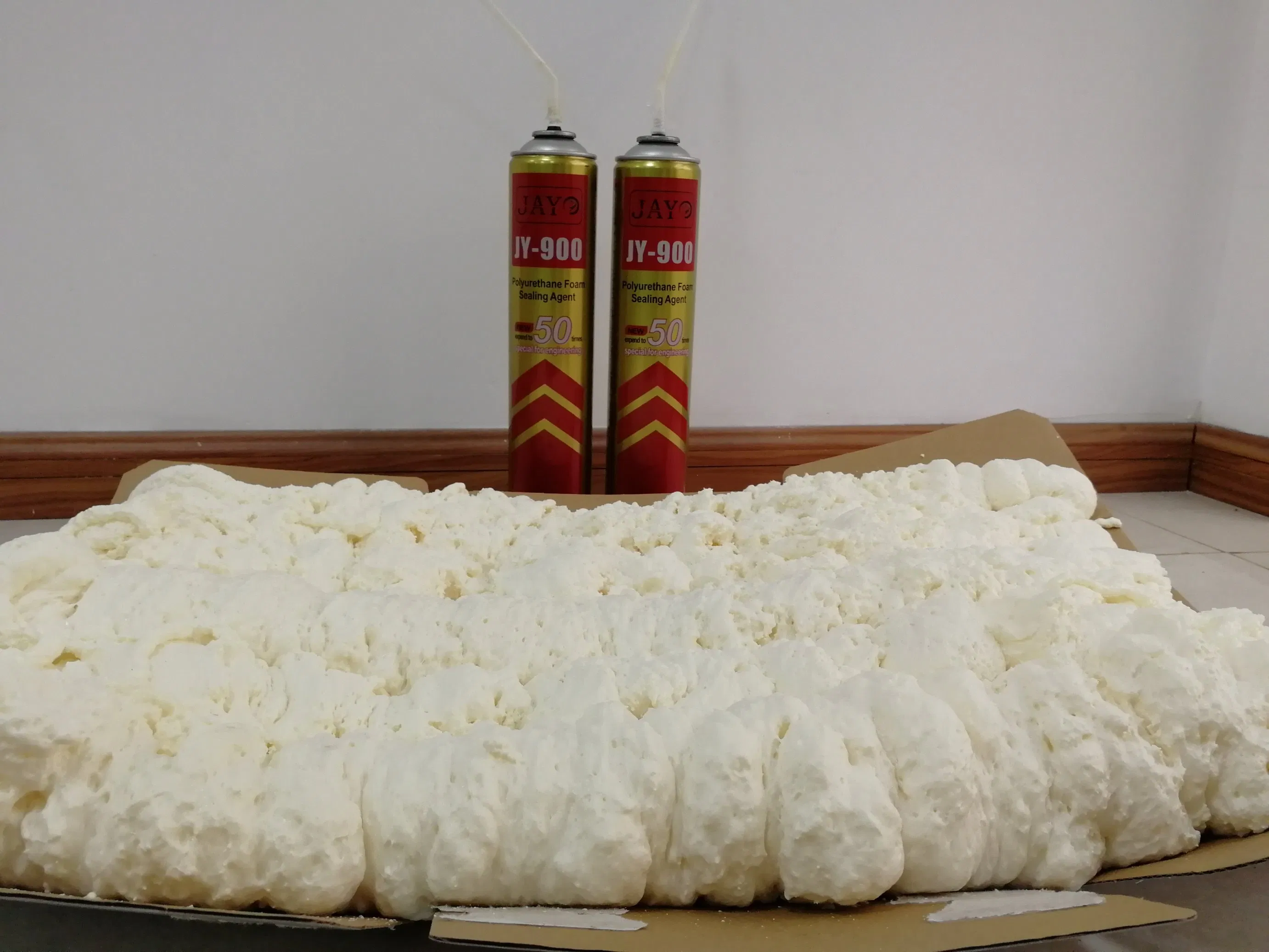 Fire Retardant Class B2 PU Expandable Spray Foam Insulation (One-Component) - Low Pressure for Door/Window Gaps & Pipe Sealing