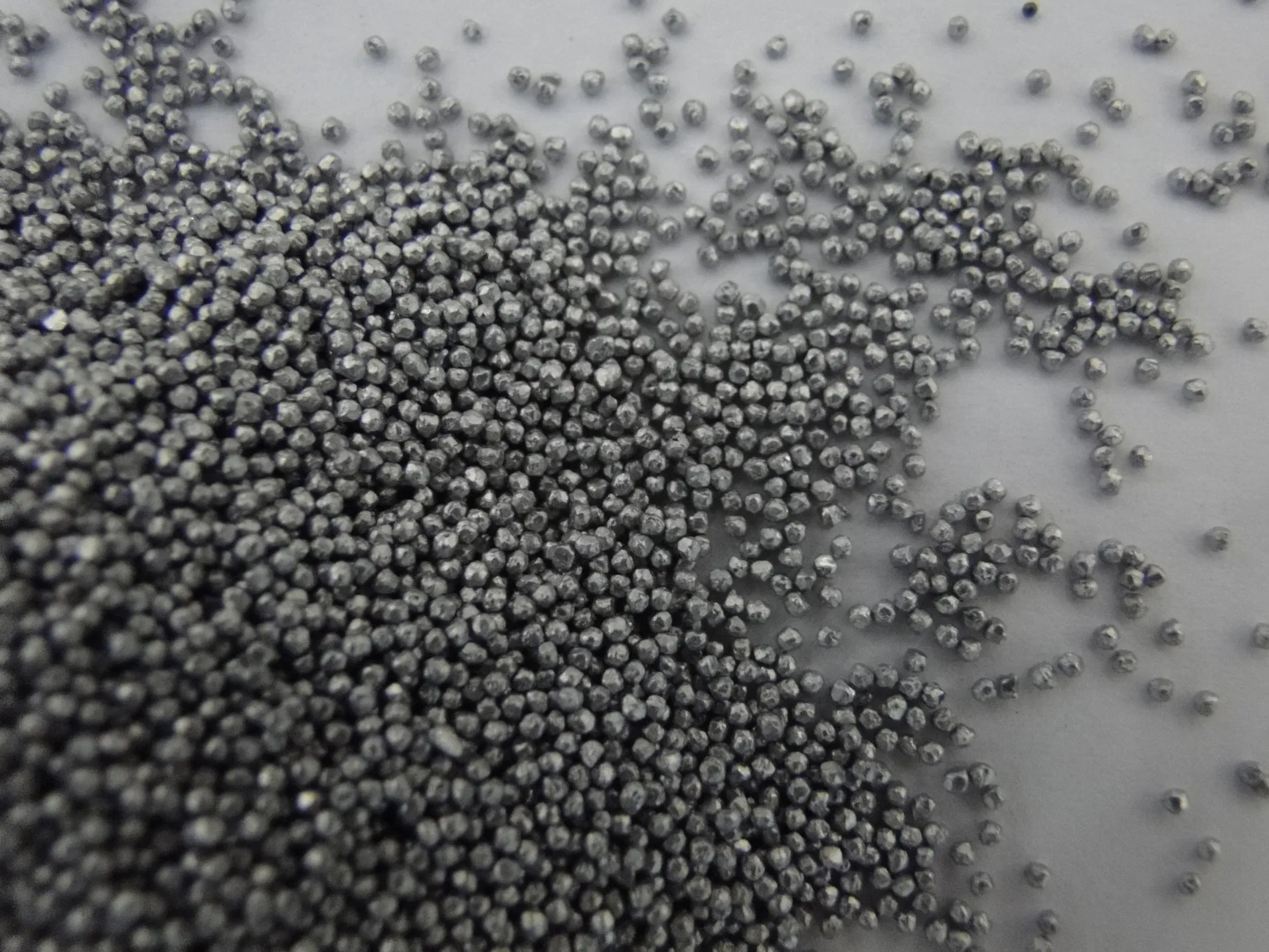 Shot Blasting Media Aluminum Media/Shot/Grit/Ball/Abrasive for Peening/Sandblasting/Descaling/Cleaning Metal Surfaces