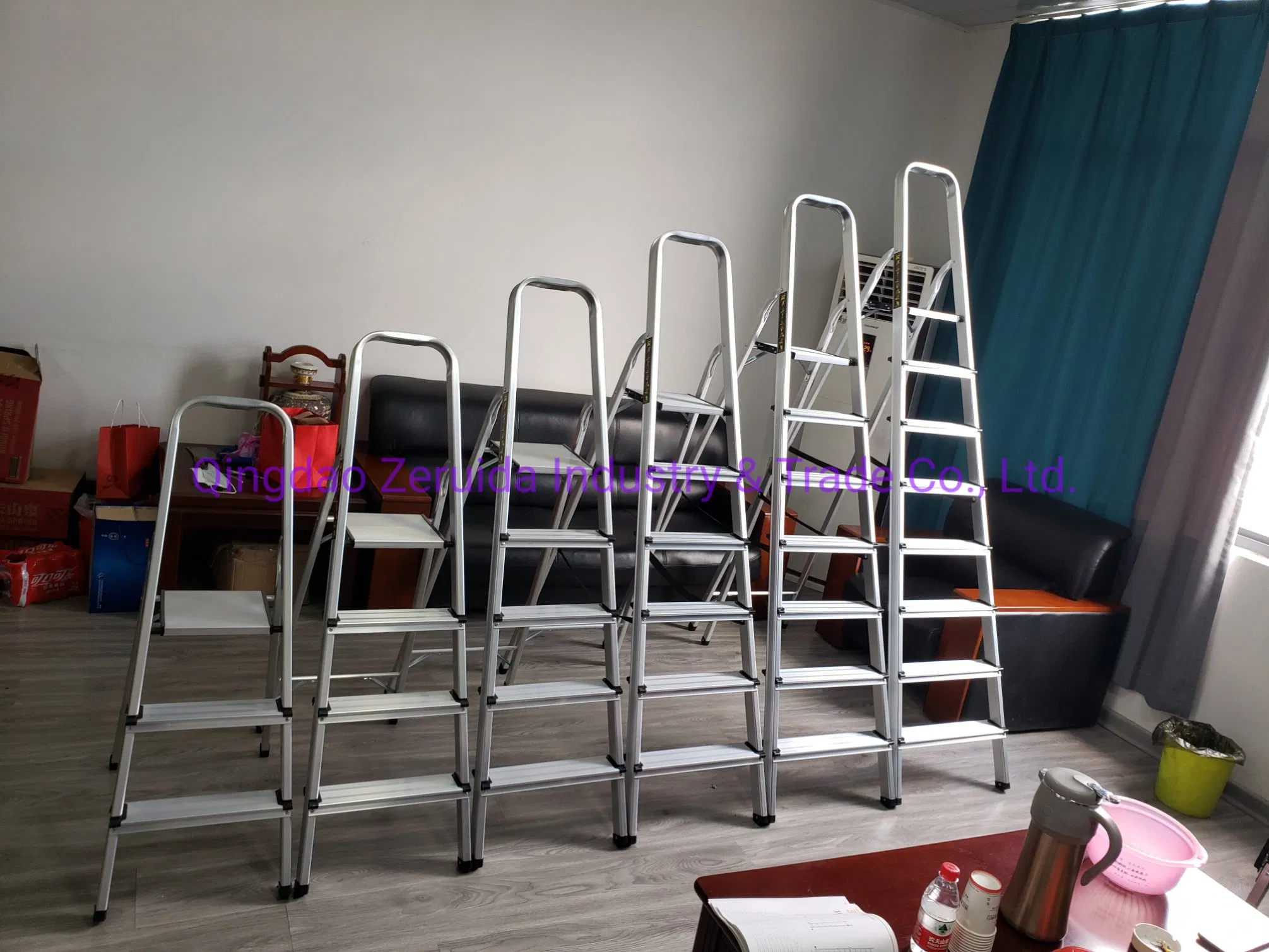 Light Weight Household Foldable Aluminum Ladder / Fiberglass Ladder