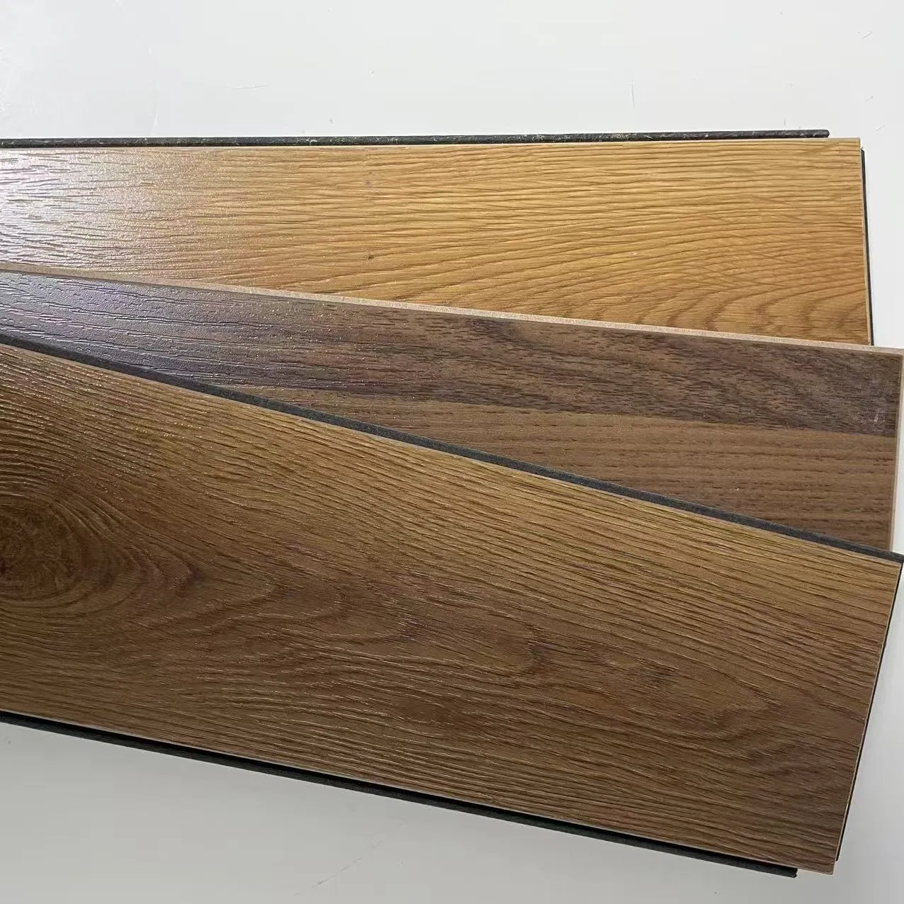 Hydronic Heating System Compatible Laminate Flooring Planks