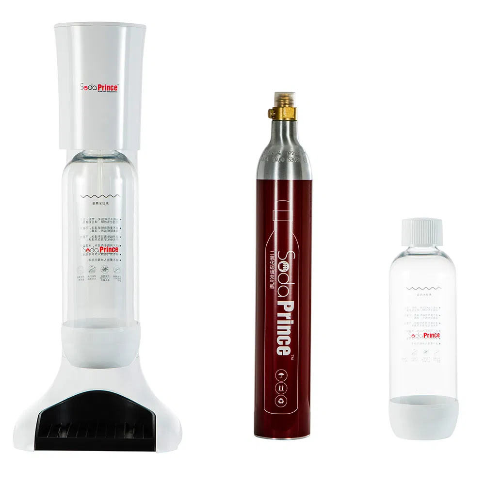 Newly Kitchen Appliances Carbonator CO2 Sparkling Water Soda Maker