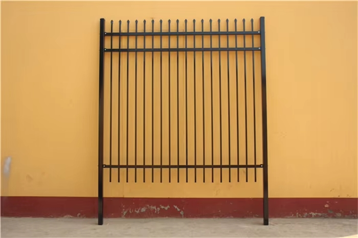 China Galvanized Steel Picket Metal Panel Iron Wire Mesh Fence Steel Spear Fence