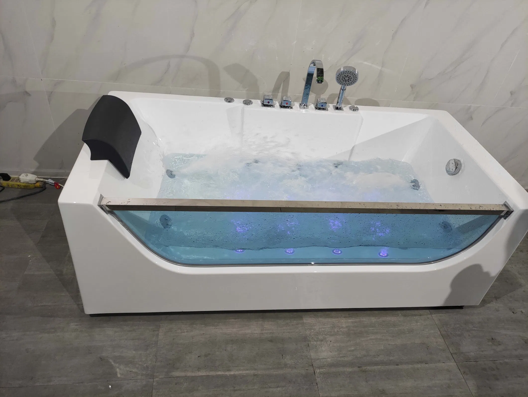 Переносная акриловая ванна с гидромассажем для одного человека