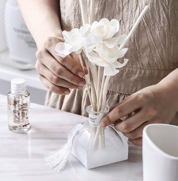 Neutral Tone Single Ceramic Dispenser Elegant Look Home Bathroom Accessories