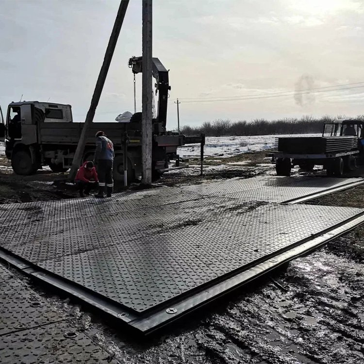 4X8 Ground Mat HDPE Temporary Bog Mats Construction Track Ground Protection Road Mat