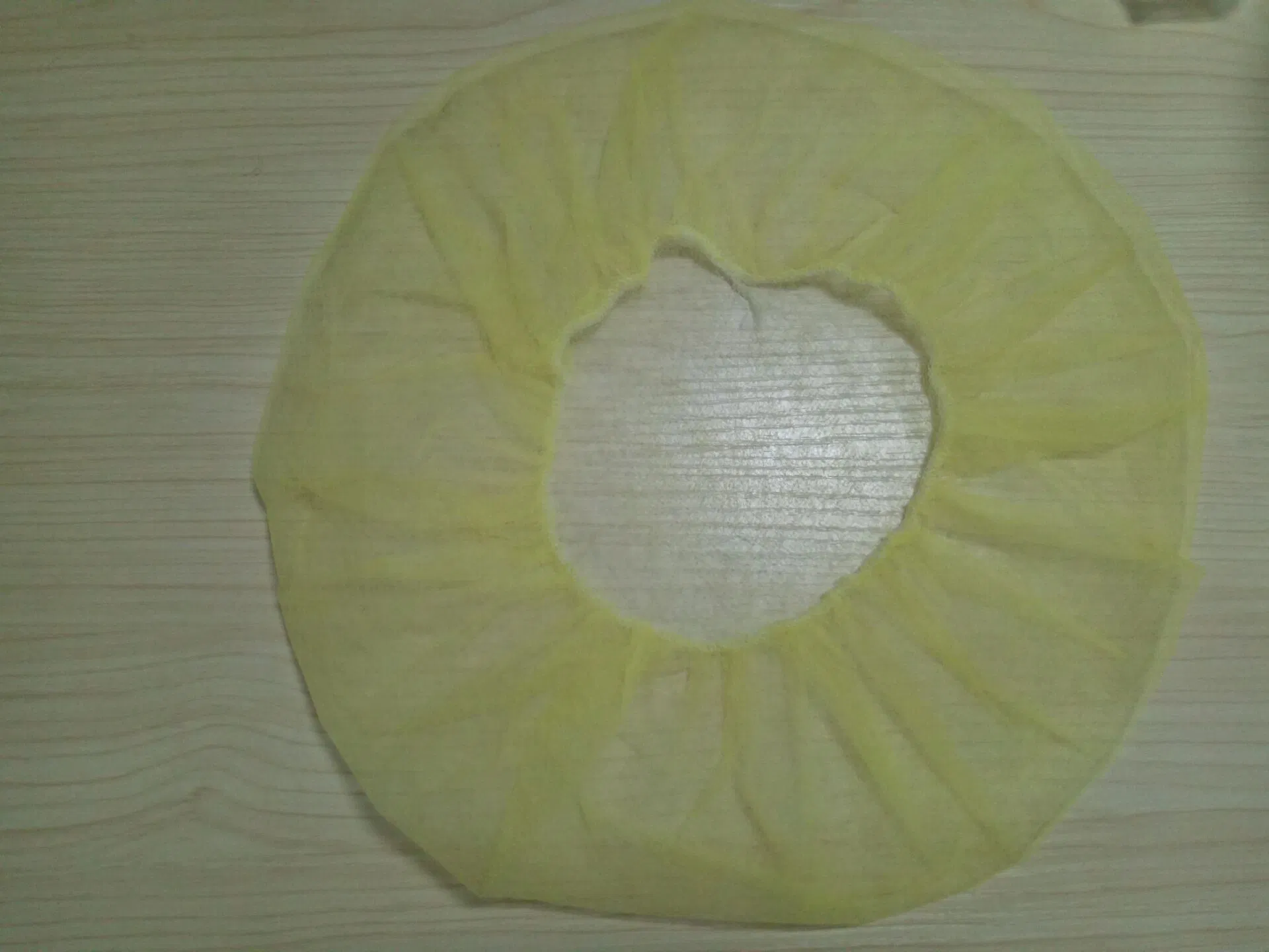 Protective Wear Disposable Bouffant Caps 21" Bue
