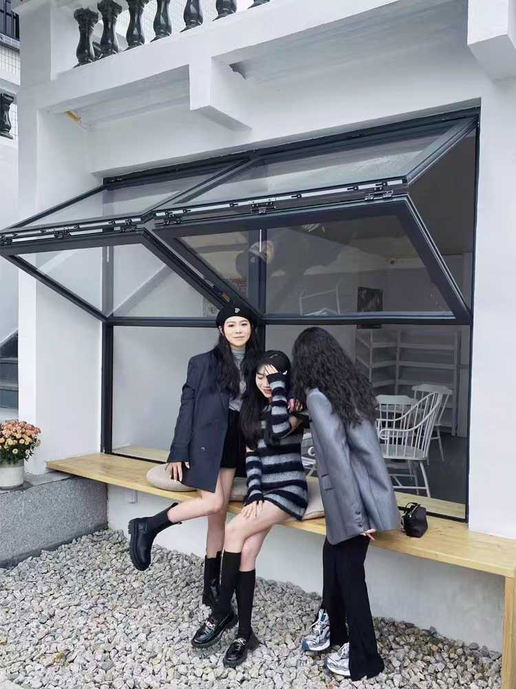Trendy Restaurant Aluminum Folding & Sliding Windows Factory Direct - Custom Top-Bottom Design for Cafe & Bubble Tea Shop