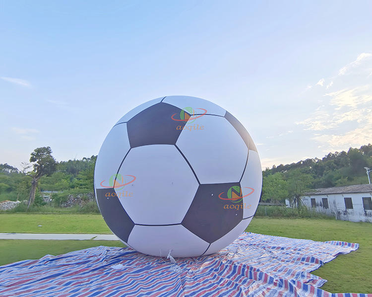 Customized Advertising Large Inflatable Football Outdoor Decoration Football Promotion Advertising