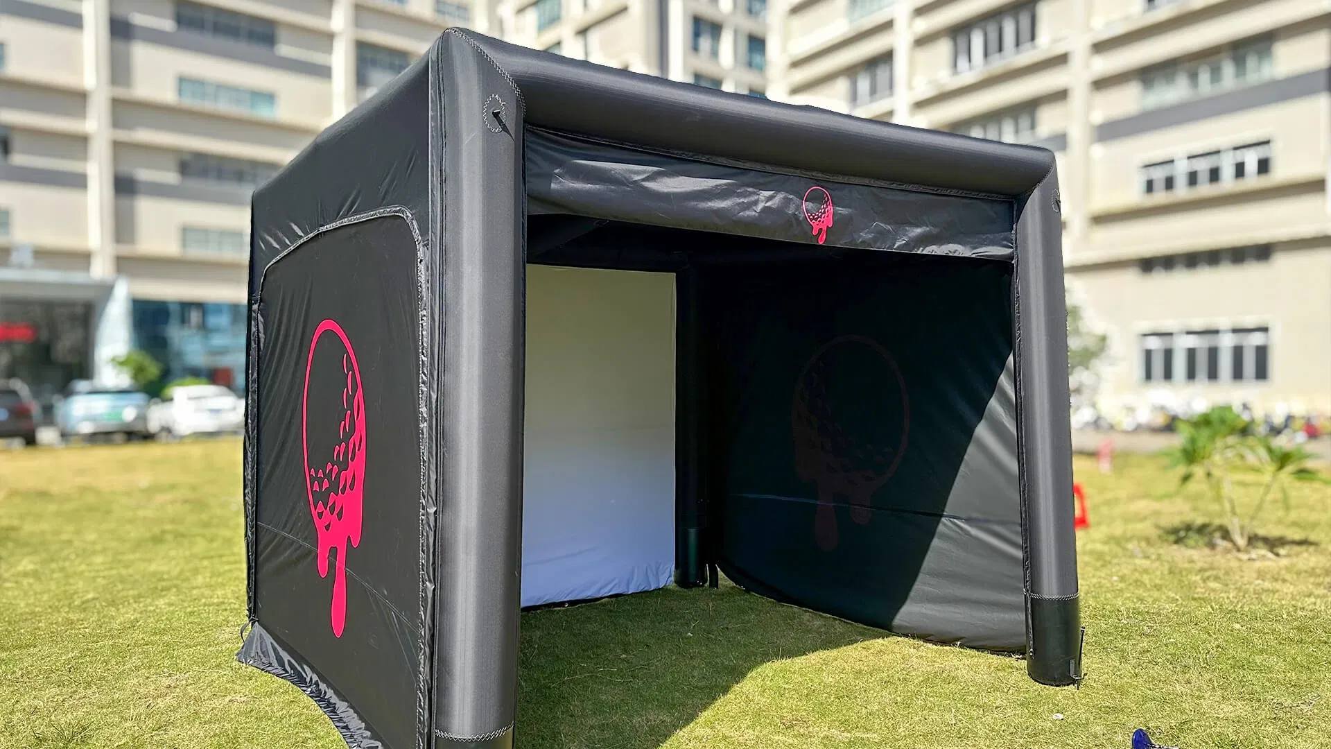 Easy Setup Inflatable Golf Enclosure for Outdoor Simulator Fireproof Oxford