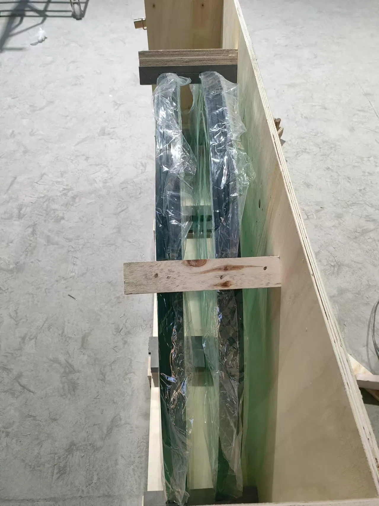 Low E +Heated Glass for Wine Cabinet
