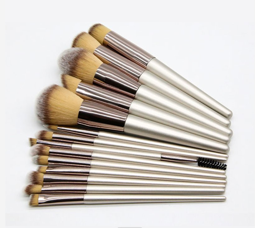 2021 Professional 14PCS Light Gold Color Makeup Brushes Set Private Label Foundation Set