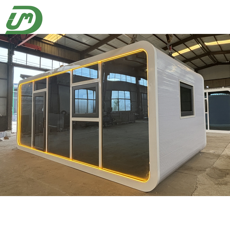 China Xingang Airbnb Prefab House Tiny House Luxury Villa Apple Cabin Garden Pod Hotel Supplies