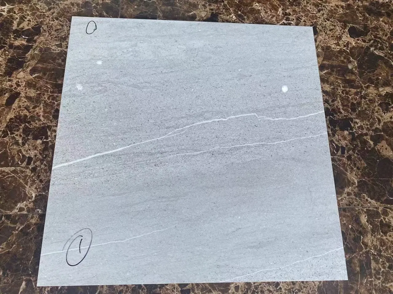 Элитная плитка 60x60 см для стильного интерьера