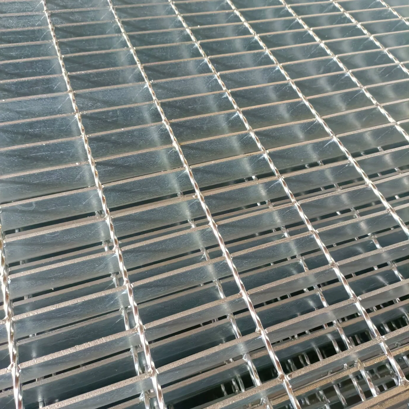 Traditional Style Outdoor Carbon Steel Grating Galvanized Metal Floor Grate