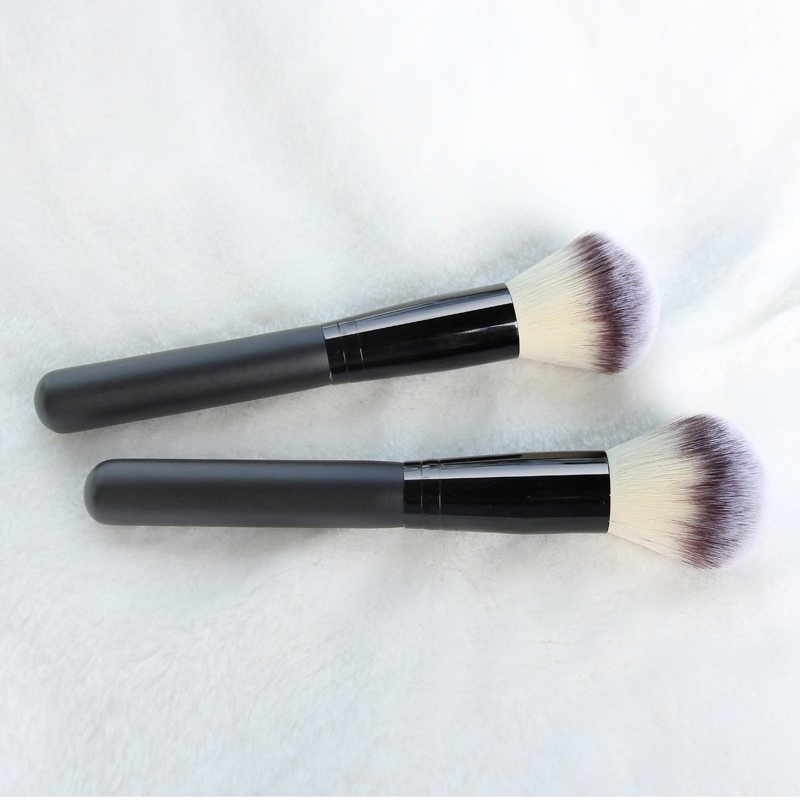 Single Soft Synthetic Long Handle Blush Concealer Powder Foundation Makeup Brush