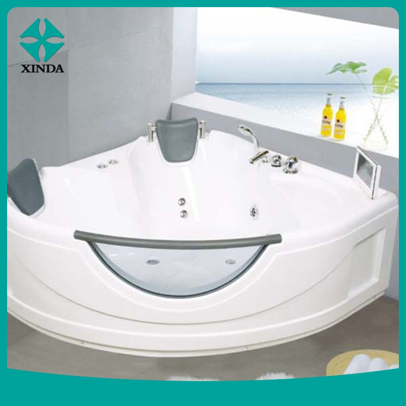 Угловая акриловая ванна с гидромассажем