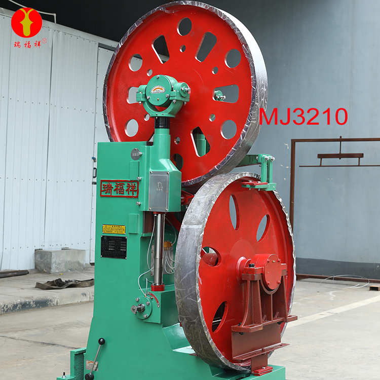 Станок ленточнопильный вертикальный по дереву 107 см MJ3210Z