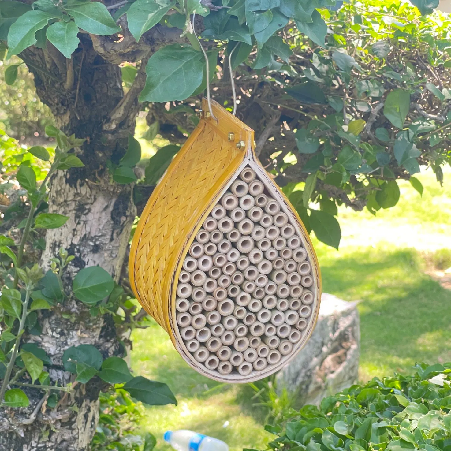 Outdoor Mason Bee House Hotel Nest Box Solitary Bee Hive Reed Mason Bee Refill Tubes