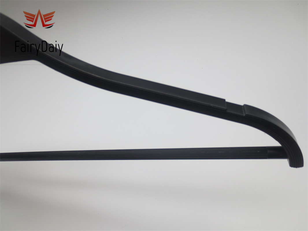 Vics Plastic Zara/ Walmart Jacket /Coat/ Clothing Suit/ Skirt/Slip Dress Clothes Hangers/Wooden Hangers/Metal Hangers