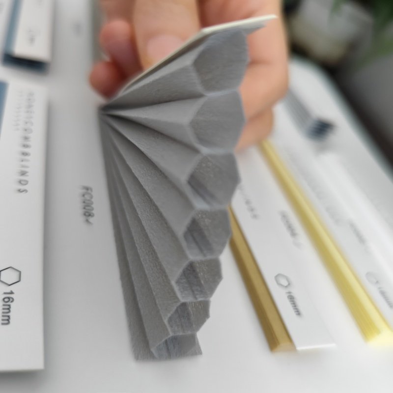 High Quality Honeycomb Curtain Fabric Blind Blackout Fabric for Window Blind