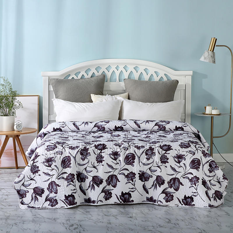 100% Microfiber Quilted Bedspread Summer Quilts with Bedsheet and Pillowcases