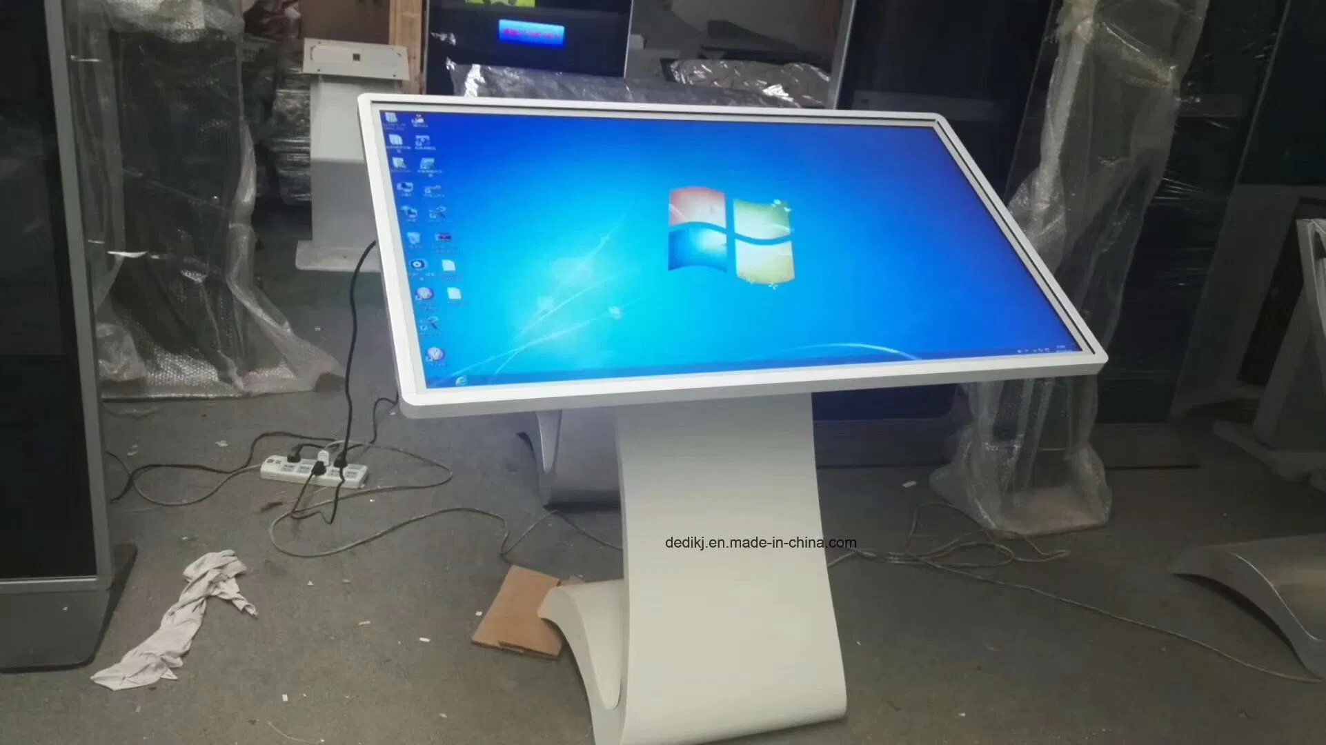 Dedi 55'' Stand Table Touch Screen LCD Kiosk Interactive Multimedia Kiosk with Touch Screen and PC