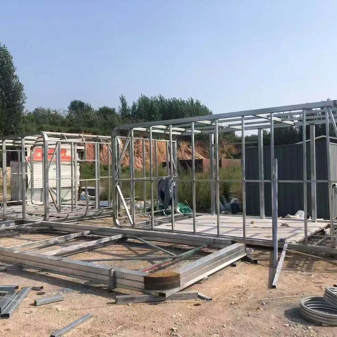 Prefabricated Apple Cabins with Insulated Shells and Modular Garden Studio House