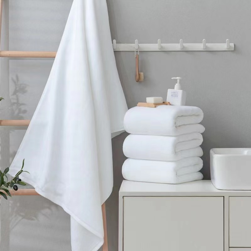 White Bath Towel with Hotel Amenities for Guest Room Using