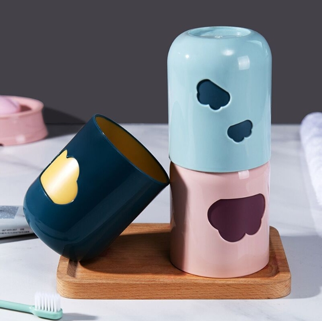 Factory Direct Creative Cloud Design Couple Toothbrush Cup Bathroom Accessories