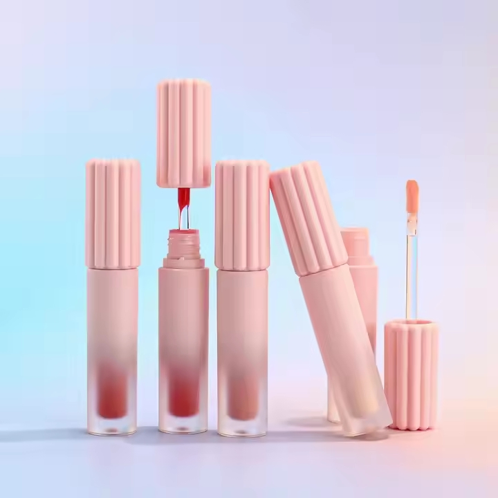 Customized High Glossy Glow Lip Gloss Private Label Lip Gloss Makeup Factory