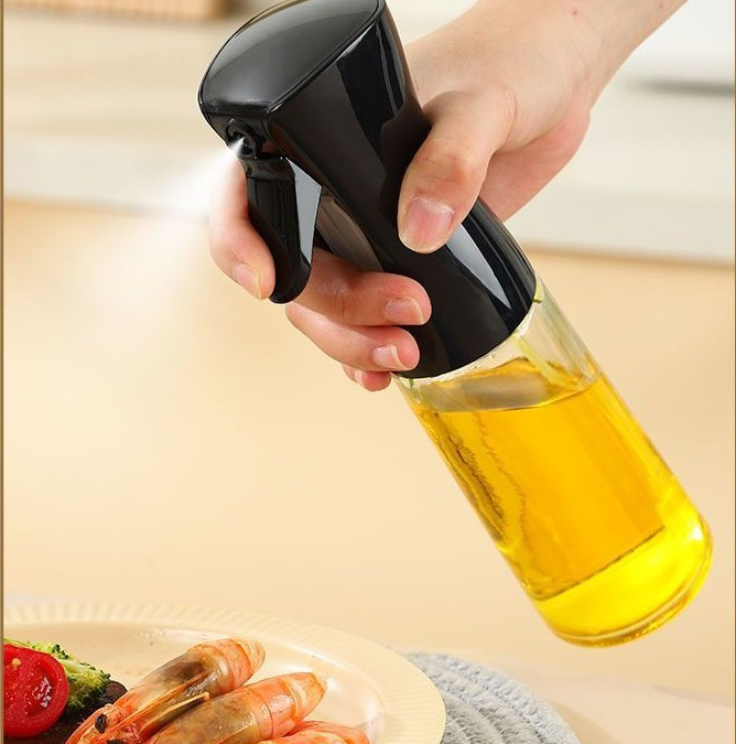 Kitchen Gadgets Multifunctional Oil Spray 200ml Glass Olive Oil Spray Bottle for Cooking